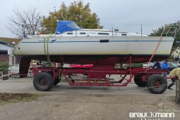 BENETEAU OCEANIS 300