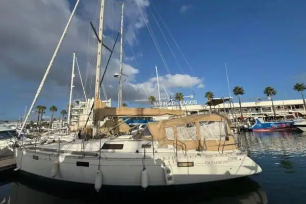 Beneteau Oceanis 390