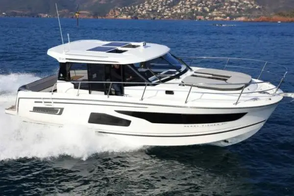 JEANNEAU MERRY FISHER 1095 Coupe